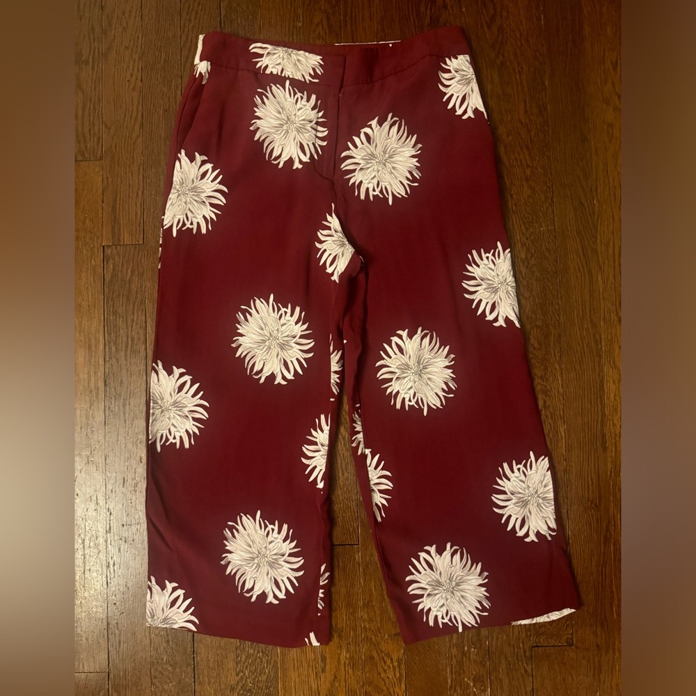 Ann Taylor Wide Leg Pants Maroon and White Floral Size 8P